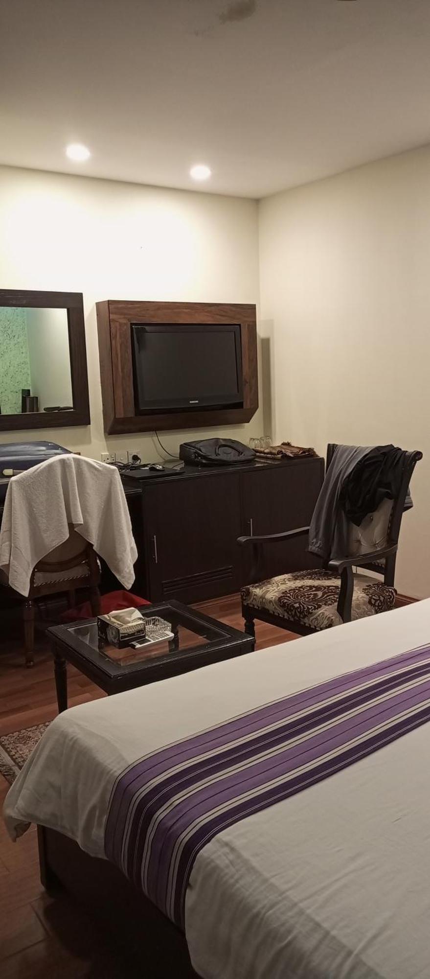 Hira Guest House カラチ エクステリア 写真